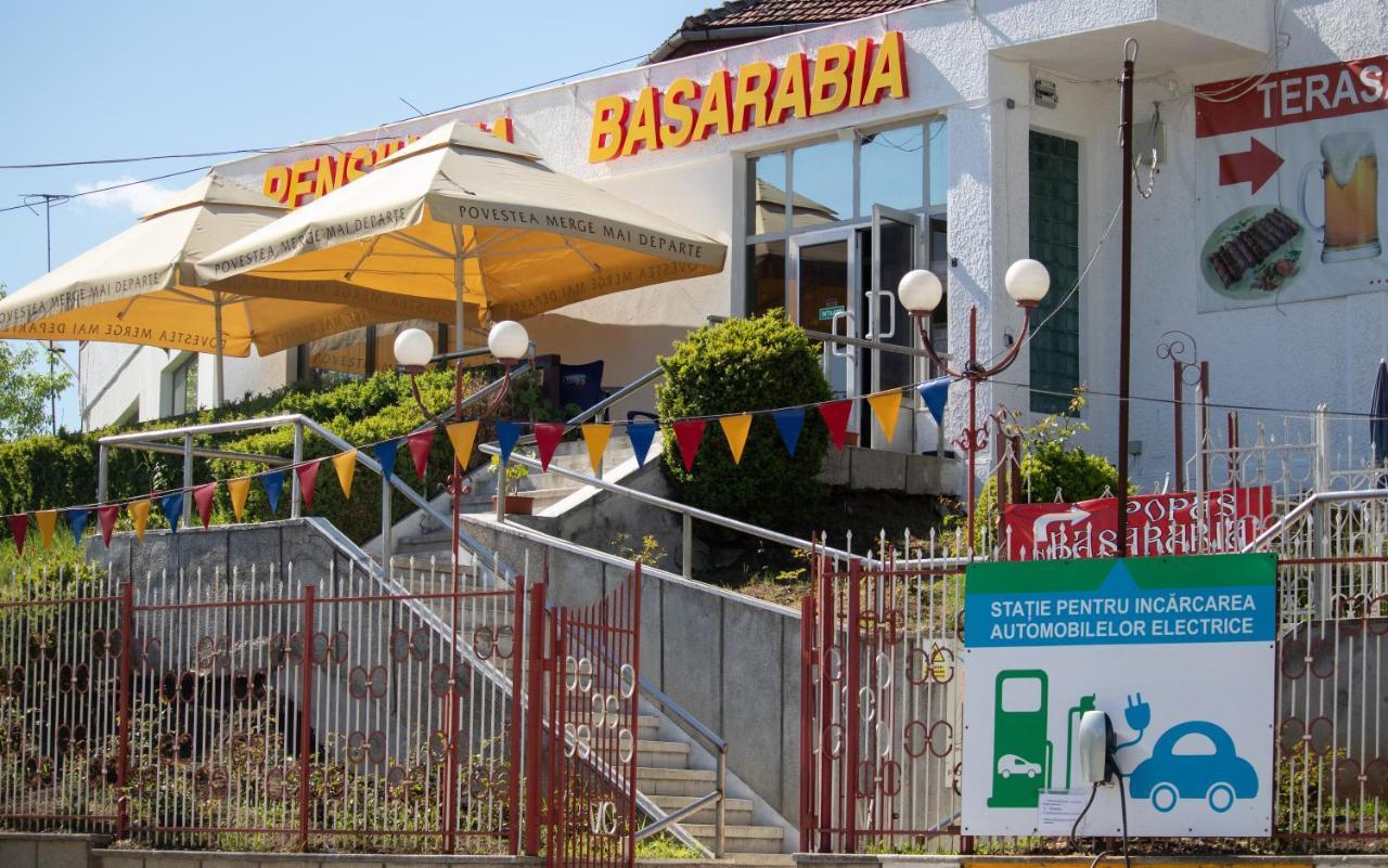 Pensiunea Basarabia 오네슈티 외부 사진